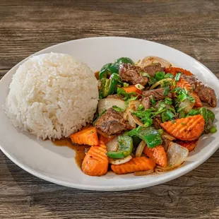 Bò lúc lắc- Shaken beef