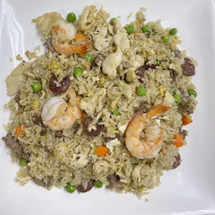 R9. Combination fried rice  Com chien thap cam