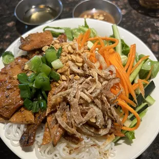 65. Vermicelli with Grilled Chickenchicken small