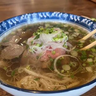 #19 House Special Pho