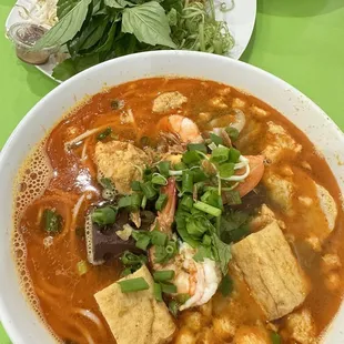 Bun Rieu