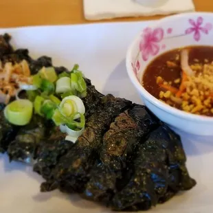 ramen and noodles, food