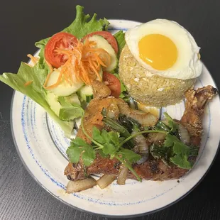 Fried Rice W. Chicken Leg Quater