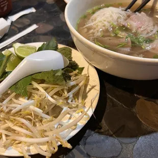 Hu Tieu Dac Biet  Combination Bowl - Vua  Just Right