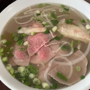 Rare beef and tendon pho