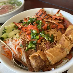 Special Combination Noodle Bowl (with fish sauce)