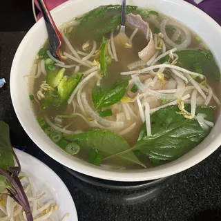 8. Slices of Steak, Flank and Lean Brisket