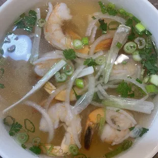 Shrimp pho