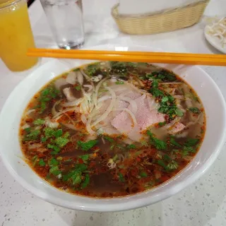 N2. Woton Spicy Sate Soup with Egg Noodle