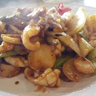 M5- Spicy Satay Squid