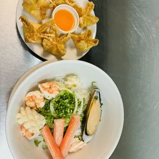 Pho's seafood and crab Rangoon