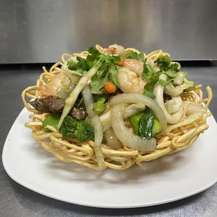 Crispy stir fry noodle