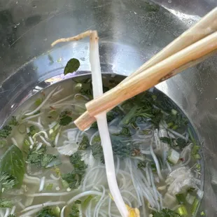 Unfresh bean sprouts