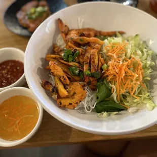 Bun (Vermicelli Noodle Salad Bowl w Chicken) so so good!
