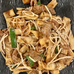 Beef chow fun, 9/10