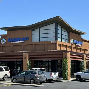 Image of the store from the shopping center driveway