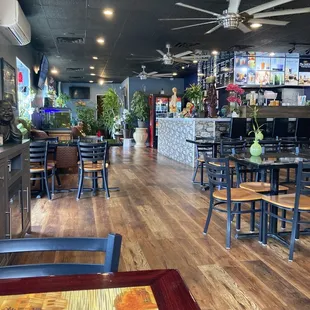 Beautiful interior, very conducive to date or just a lovely lunch or dinner.