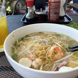 Seafood pho