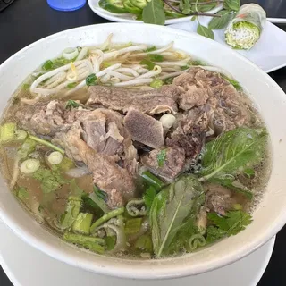 P4. Pho Bone-in Short Rib