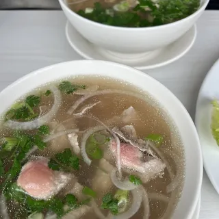 P7. Pho Rare Steak
