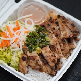 Ohh-weee picked up some bbq Chicken vermicelli fR. Pho Saigon *6/20/23