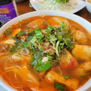 Bun Rieu