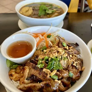 Bún thịt nướng chả giò