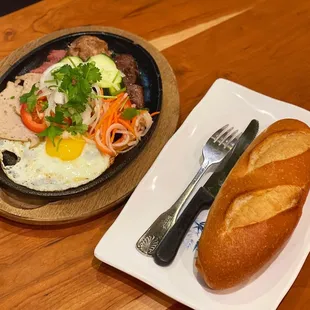 Banh mi chao Pan bread