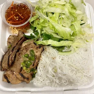 Beef 33. Charbroiled Beef with Vermicelli