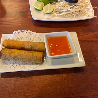A6. 2 Pieces Vietnamese Egg Rolls