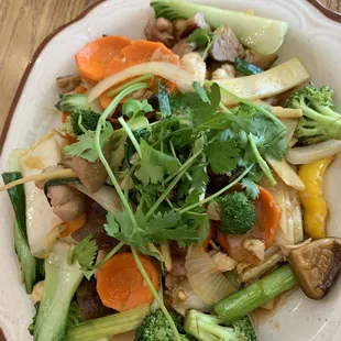 Stir fried veggies with chicken