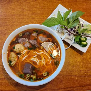 Bún bò Huế