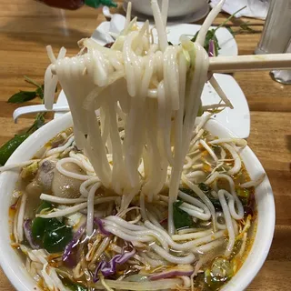 V7. Hue Spicy Beef Noodle Soup