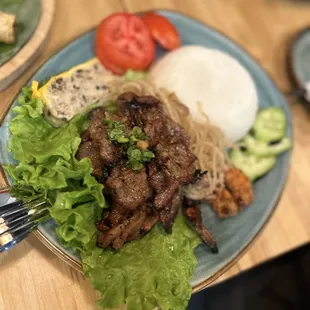 Charbroiled beef with rice