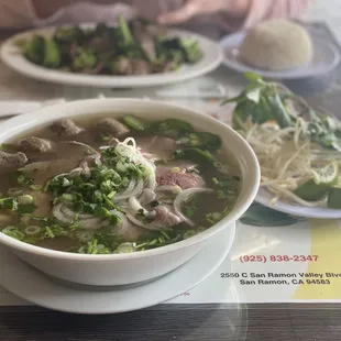 Pho Sam Restaurant