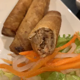 A3. Egg Roll (4 Rolls)