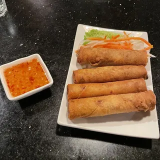 A3. Egg Roll (4 Rolls)