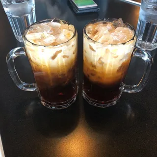 D2. Sweetened Thai Iced Tea