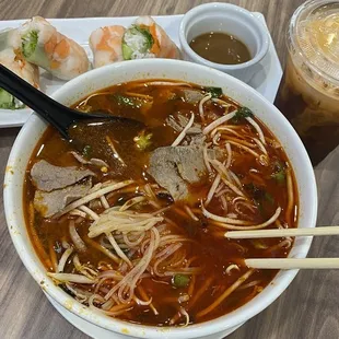 ramen and noodles, food