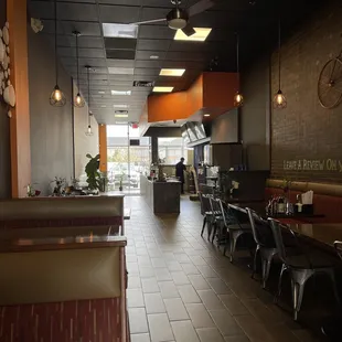 entrance/kitchen