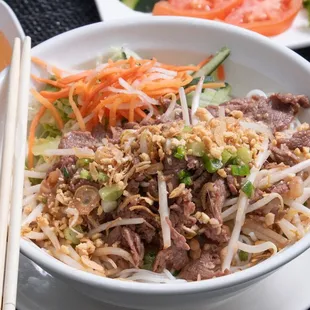 Vermicelli with Lemongrass Beef Filet Mignon