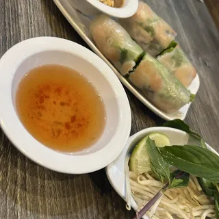 2. Goii Cuon (2 pieces)