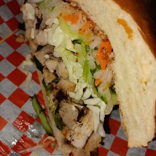 Chicken bahn mi