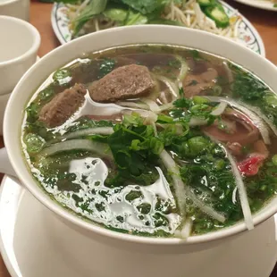 Pho Bo Dac Biet