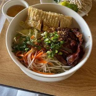 Vermicelli with grilled beef and bean curd wrapped shrimp