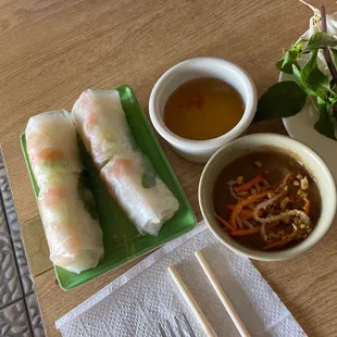 Shrimp spring roll