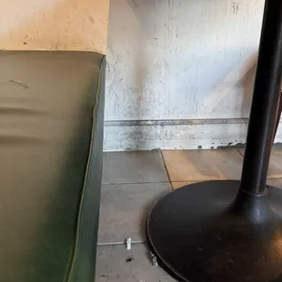 Same photo with the assumed mold