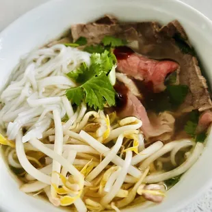 Pho Tái Nam (Round Steak and Brisket)