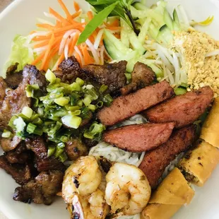 ramen and noodles, food