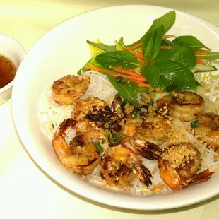 Vermicelli with grilled shrimp